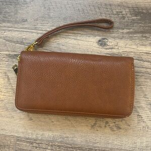 Brown Multi Comparment Zipper Wristlet Wallet